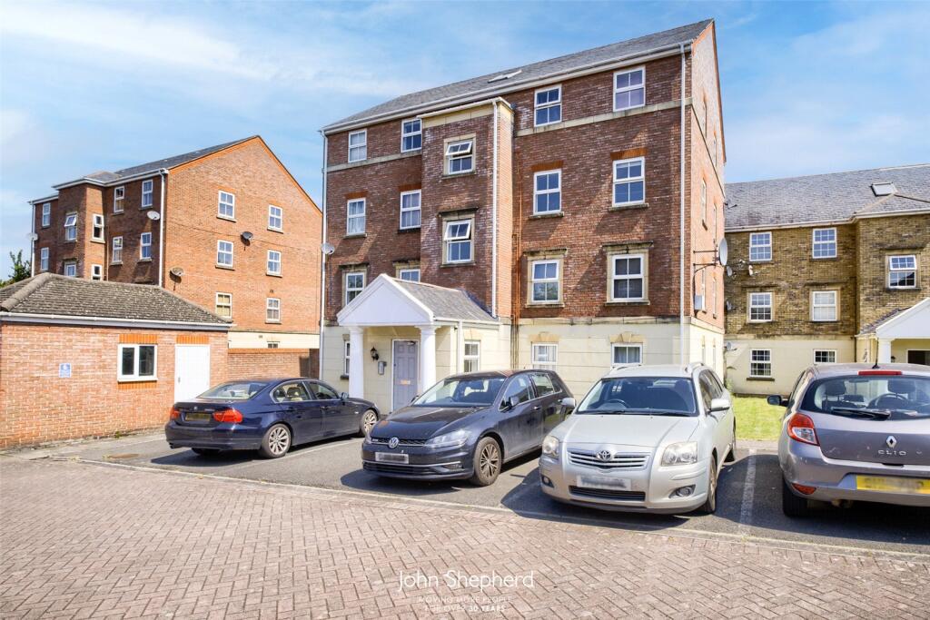 Main image of property: Old Dickens Heath Road, Shirley, Solihull, West Midlands, B90