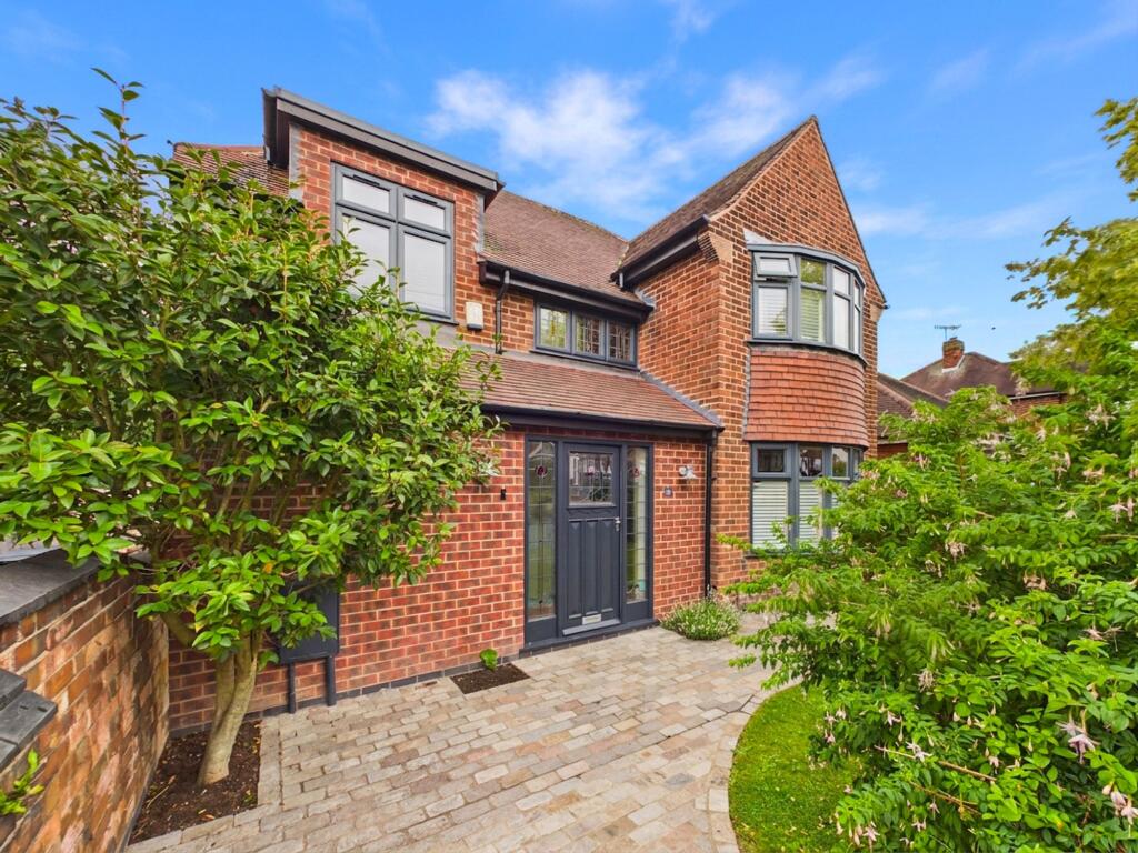 Main image of property: Melbury Avenue, Woodthorpe, Nottingham