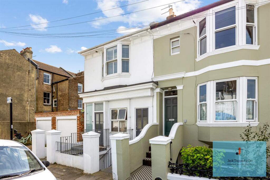 2-bed flat on Livingstone Road, Hove, £350,000
