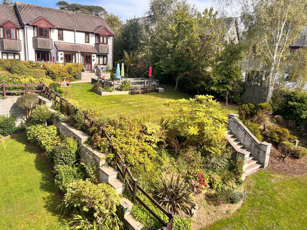 Apartment in Truro - View 2