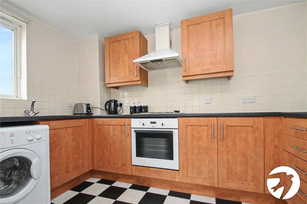 Apartment in Dartford - View 3
