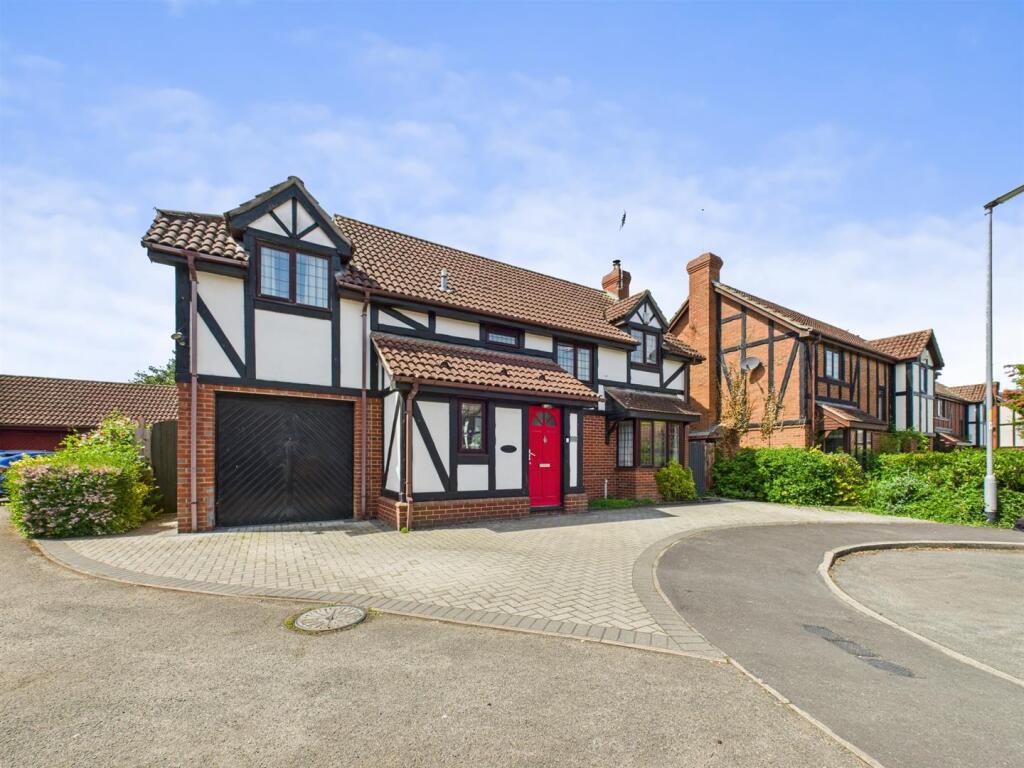 Main image of property: Kesteven Drive, Market Deeping, Peterborough