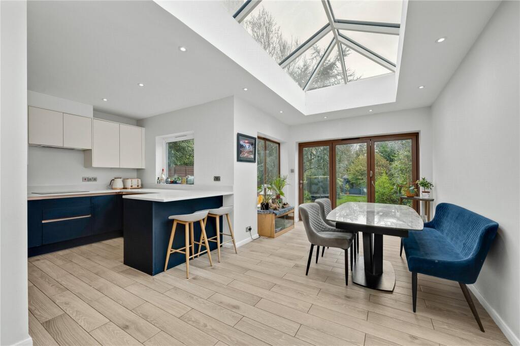 House in Elmbridge, Surrey - View 2