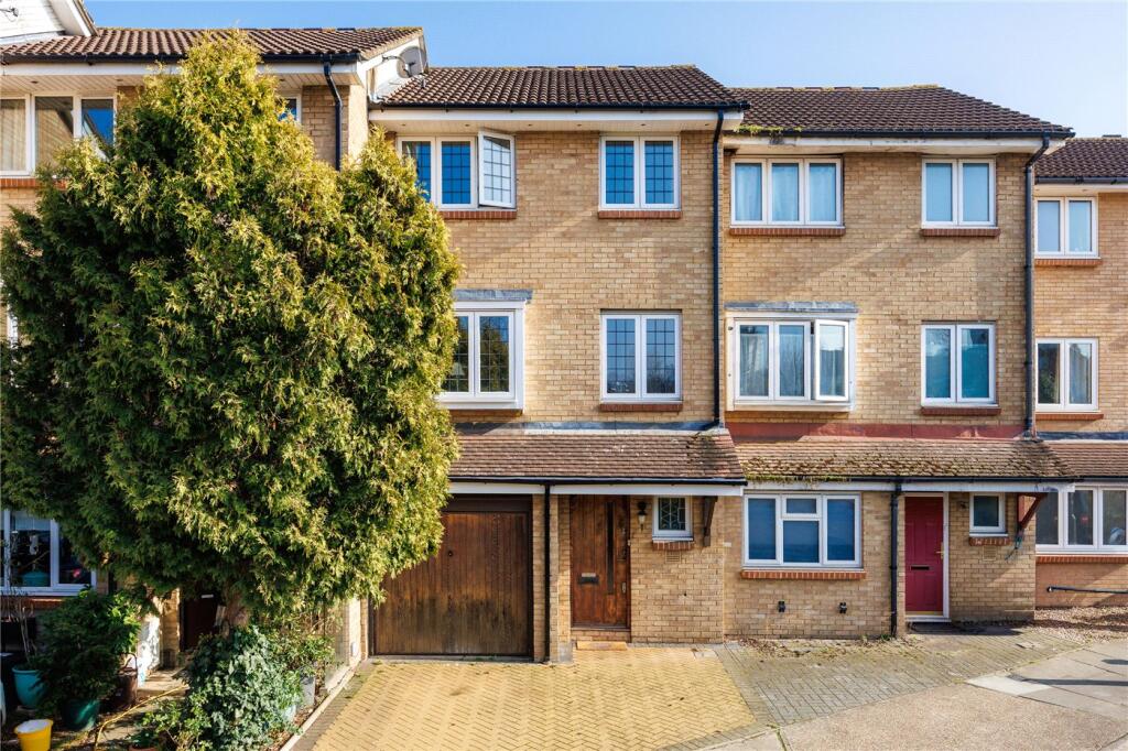 Main image of property: Crowthorne Close, London, SW18