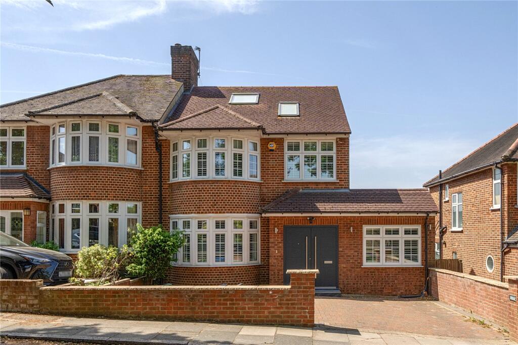 Main image of property: Oak Way, Southgate, London, N14