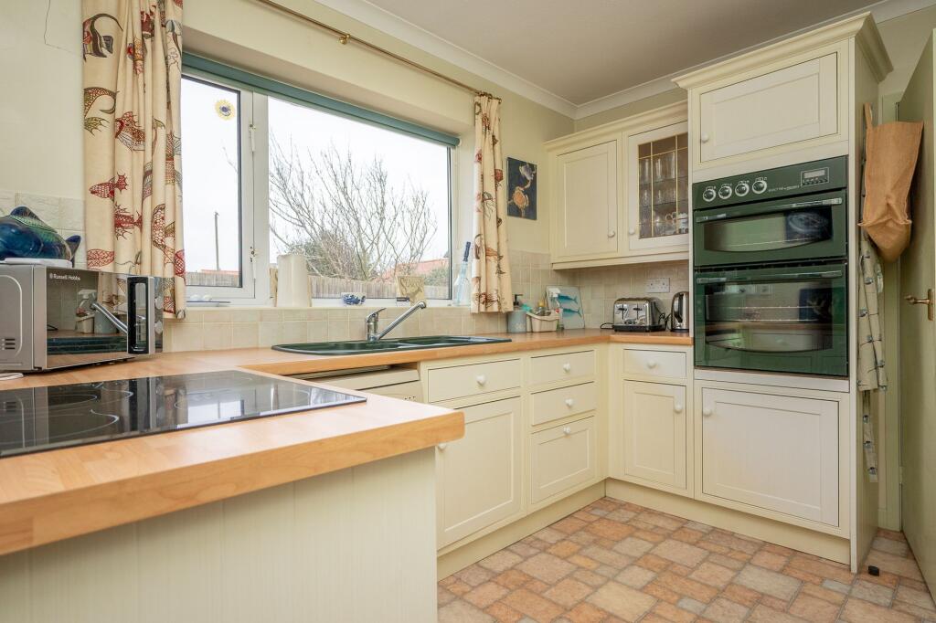 Panoramic Coastal Bungalow in Overstrand photo 5