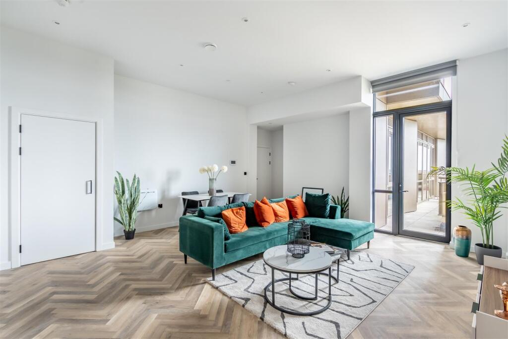 Apartment in York, Clifton Moor, Bell Farm - View 3