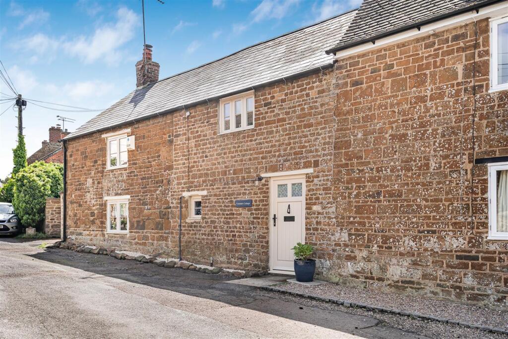 Main image of property: Chapel Lane, Adderbury, Banbury