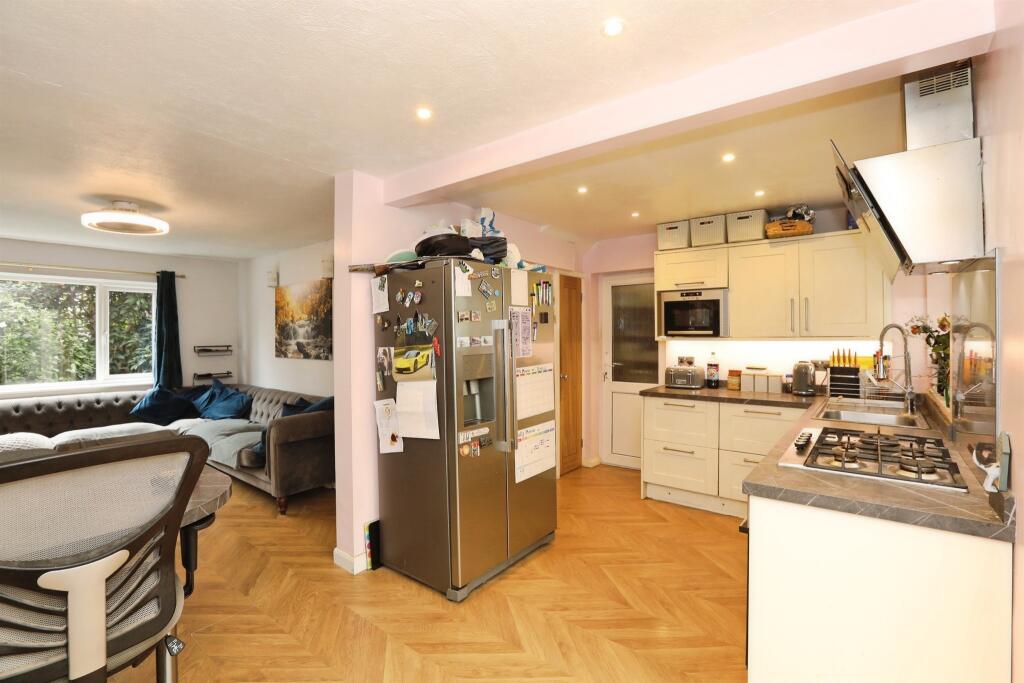 House in East Grinstead, Ashurst Wood - View 5
