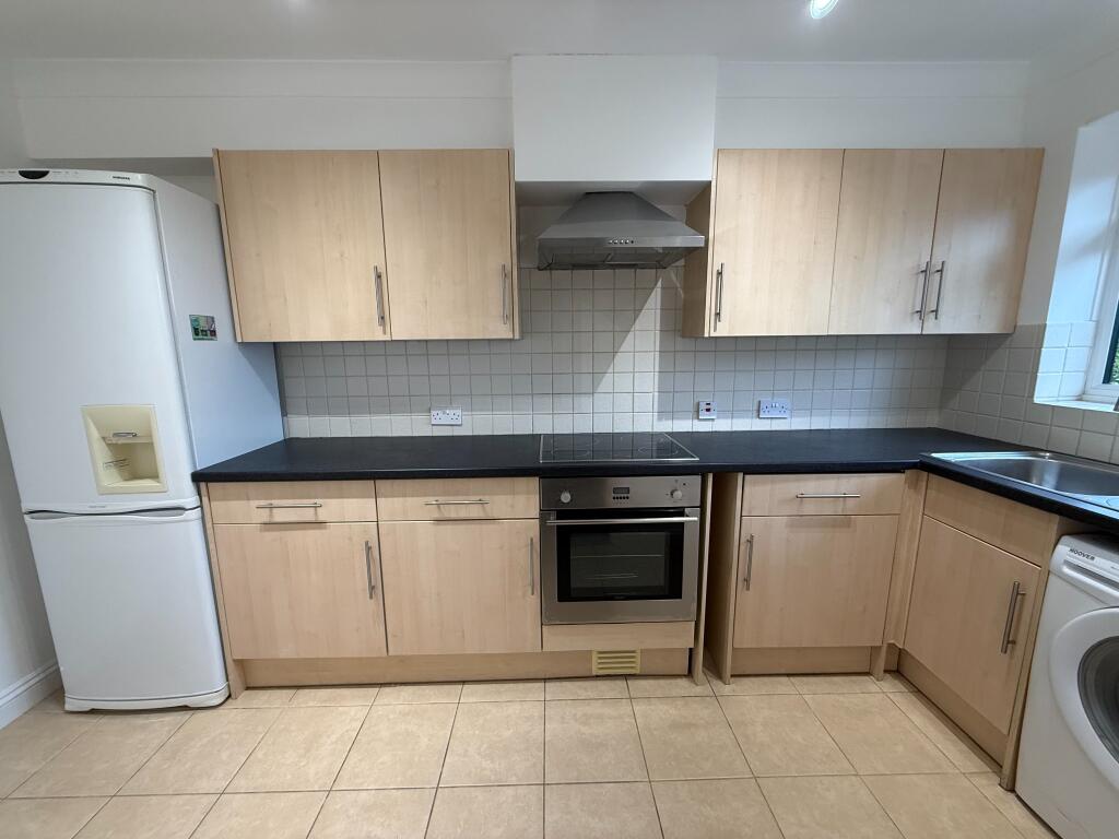 Apartment in Guildford, Ripley - View 5