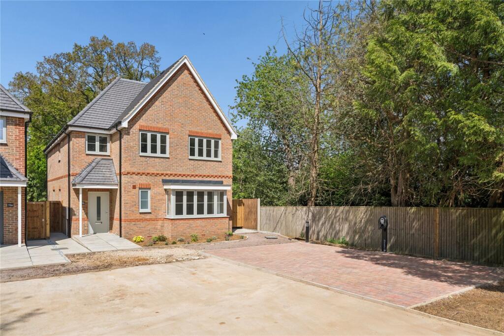 5-bed detached on Lye Green Road, Chesham, Buckinghamshire, HP5, £1,250,000
