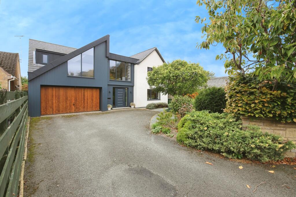 Main image of property: Peterborough Road, Castor, Peterborough