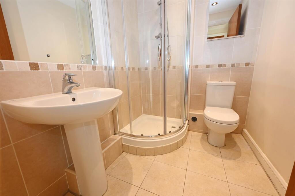 Apartment in Darlington - View 5