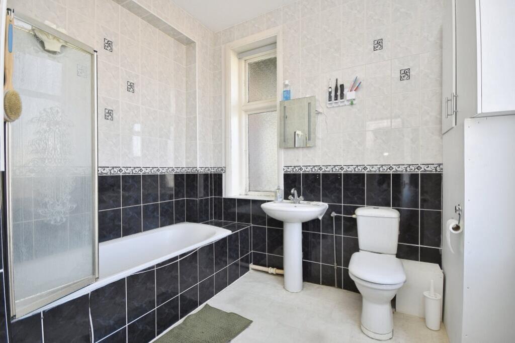 Apartment in Canterbury - More