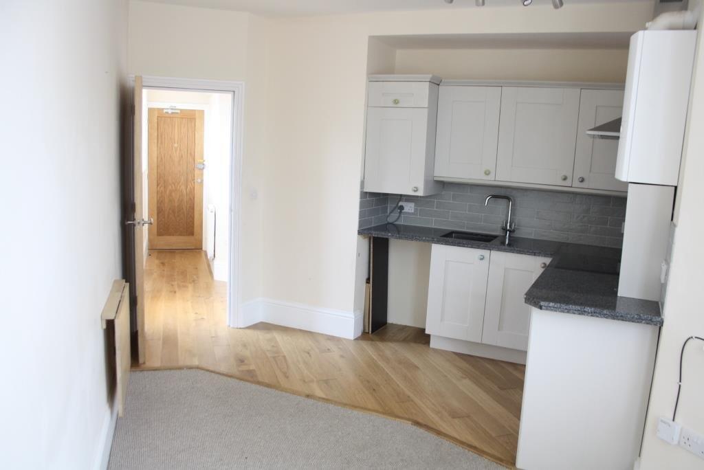 Apartment in Exeter - View 3