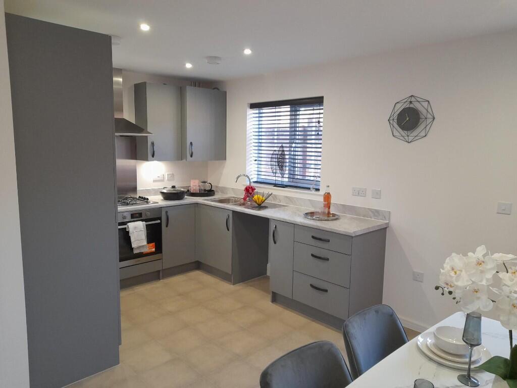 House in Nottingham, Fairham Centre, Fairham - View 3