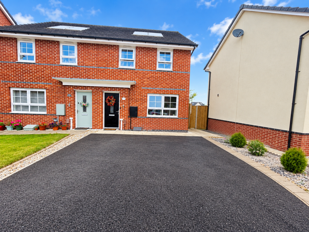 House in Preston, Broughton - View 2