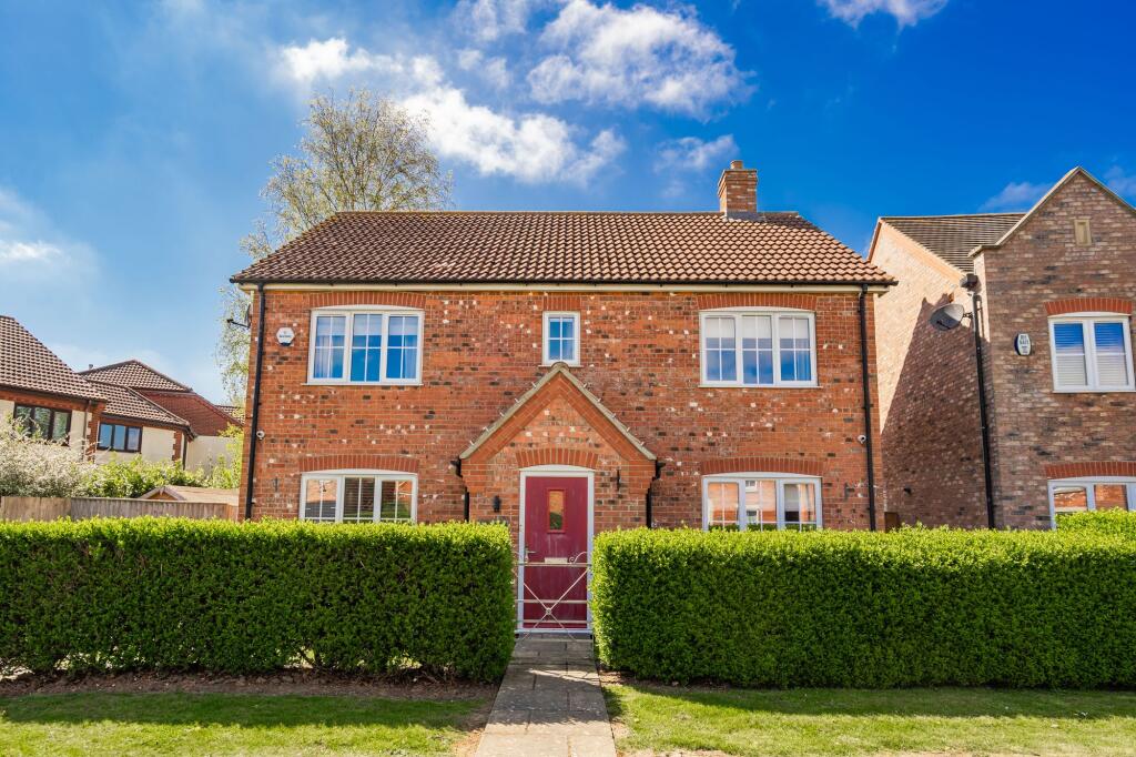 4-bed detached on Bluebell Road, Grimsby, DN33, £370,000