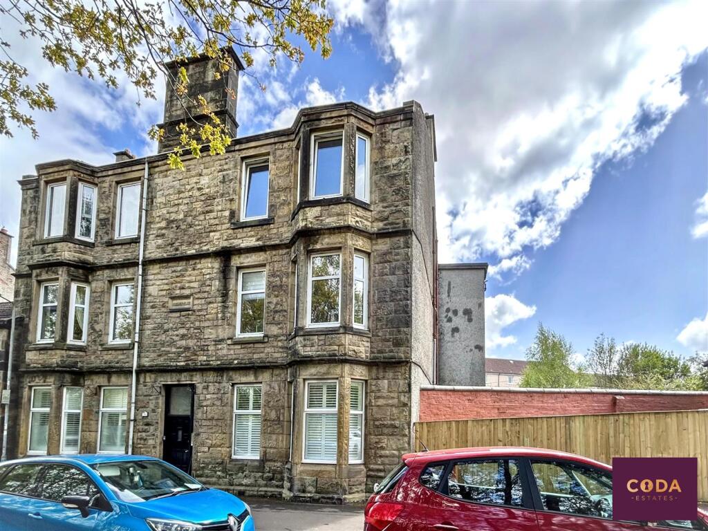 2-bed flat on Luggiebank Road, Kirkintilloch, Glasgow, £105,000