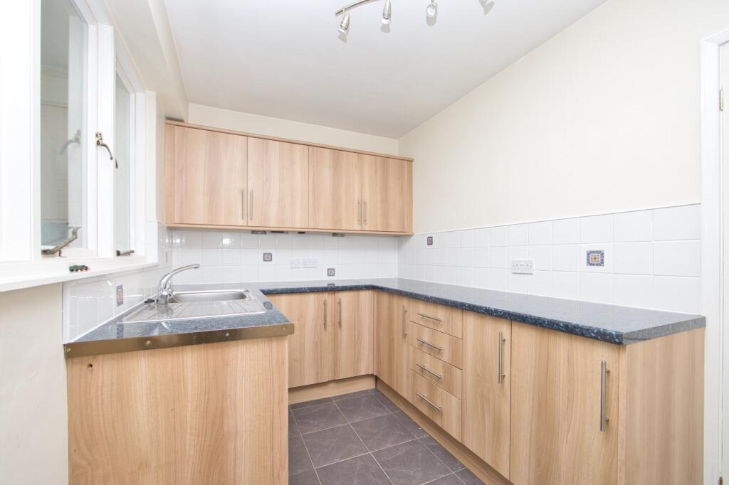 Apartment in Dover - View 4