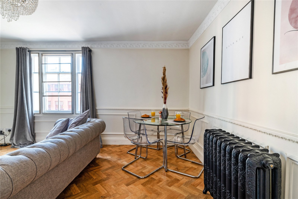 House in Reading - View 5