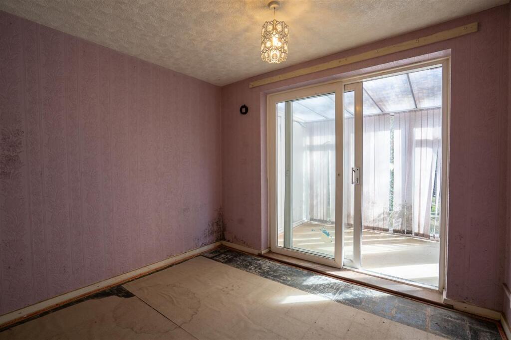 Apartment in Birmingham, Lyndon Green - More