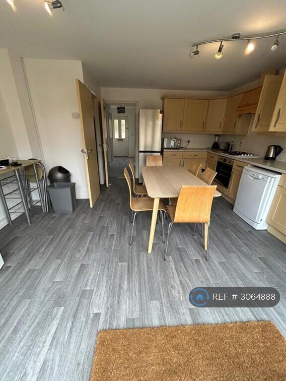 House in Exeter - View 2