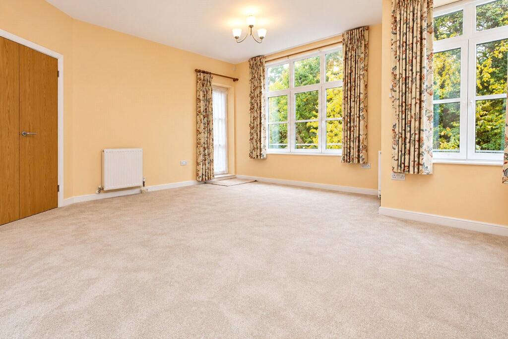 Apartment in East Hampshire, Petersfield - View 4