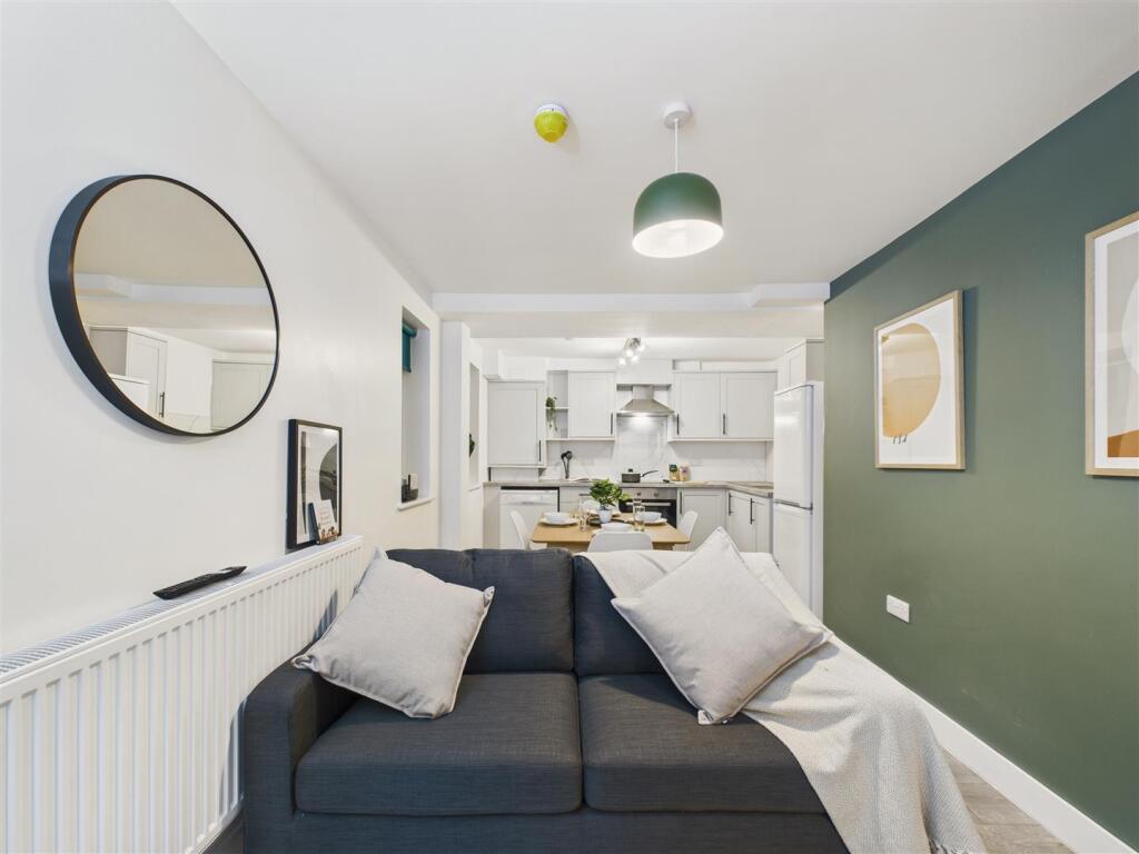 Additional image 2 of Flat 1A, Canal Bridge