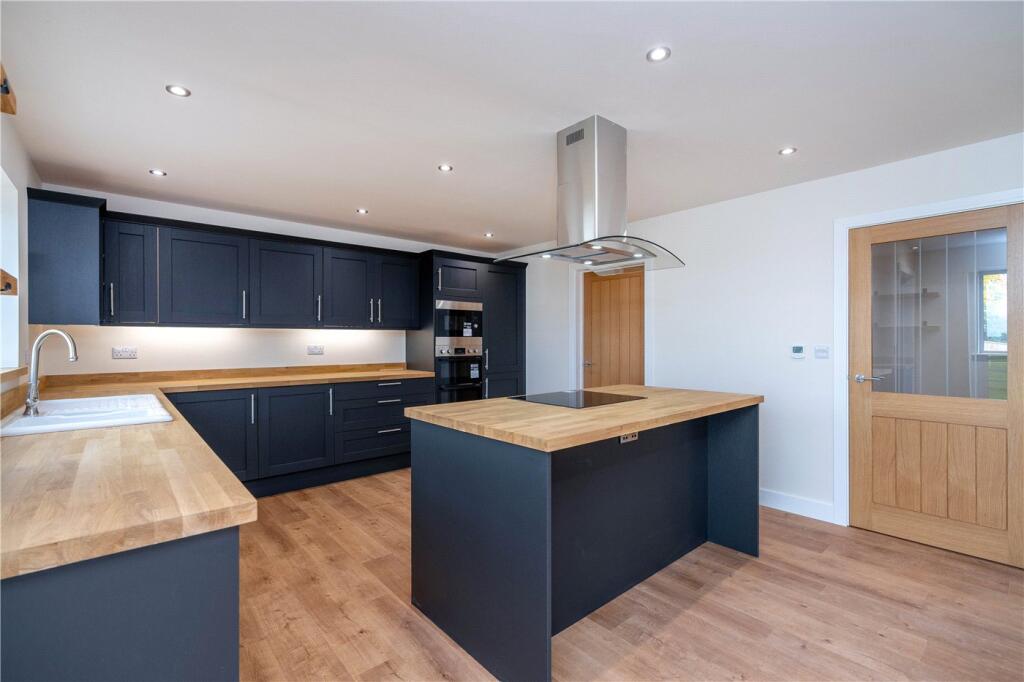 House in Nottingham - View 5