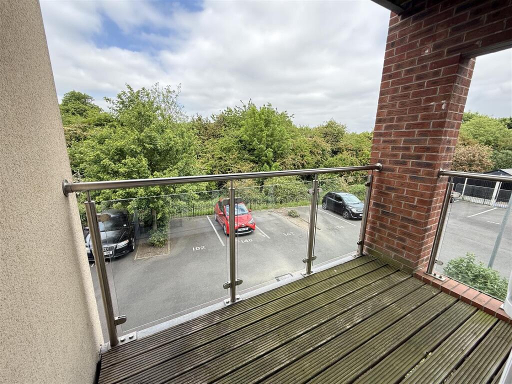 Saw Mill Way, Burton-On-Trent photo 3