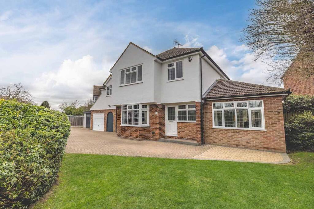 Main image of property: Linchfield Road, Datchet, SL3