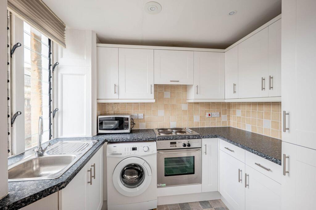 Apartment in Bath - View 4