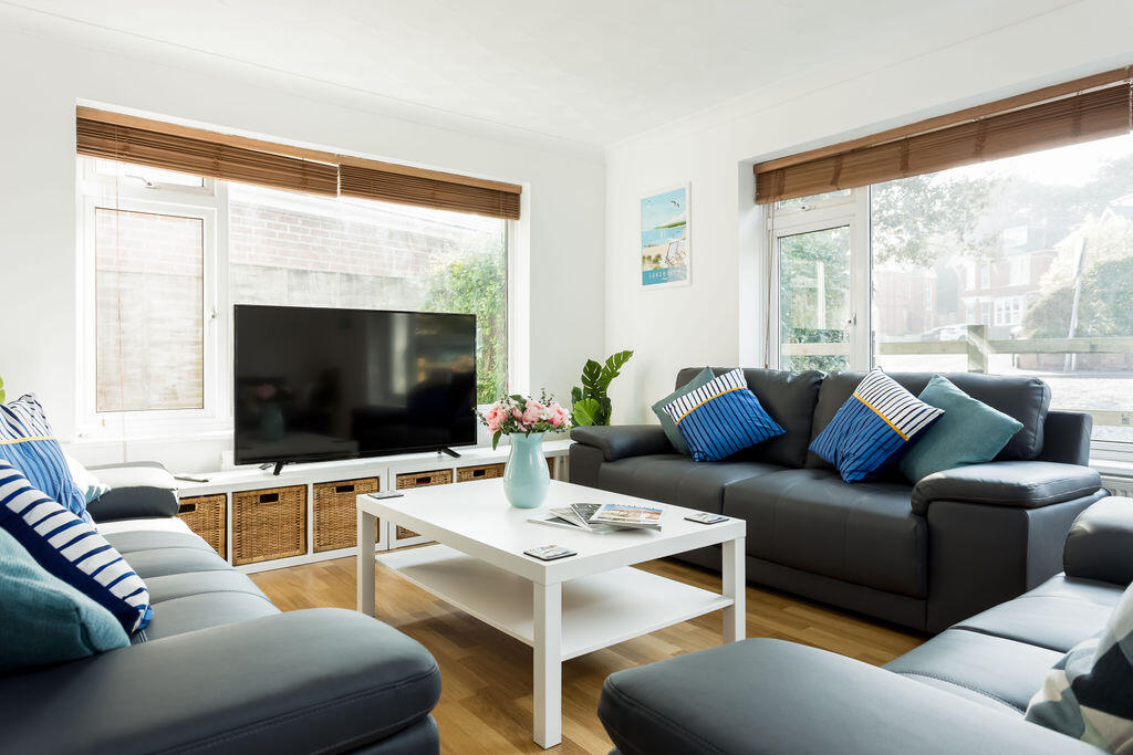 Main image of property: GFF, 31 Alumhurst Road, Bournemouth