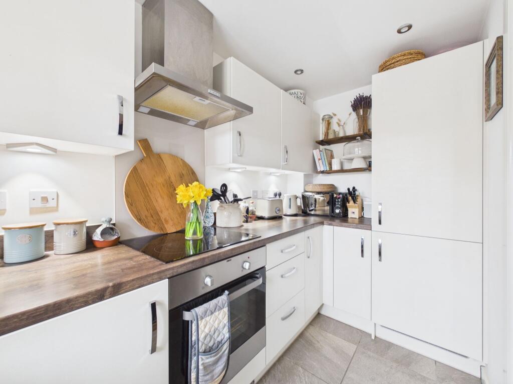 House in Towcester, West Northamptonshire - More