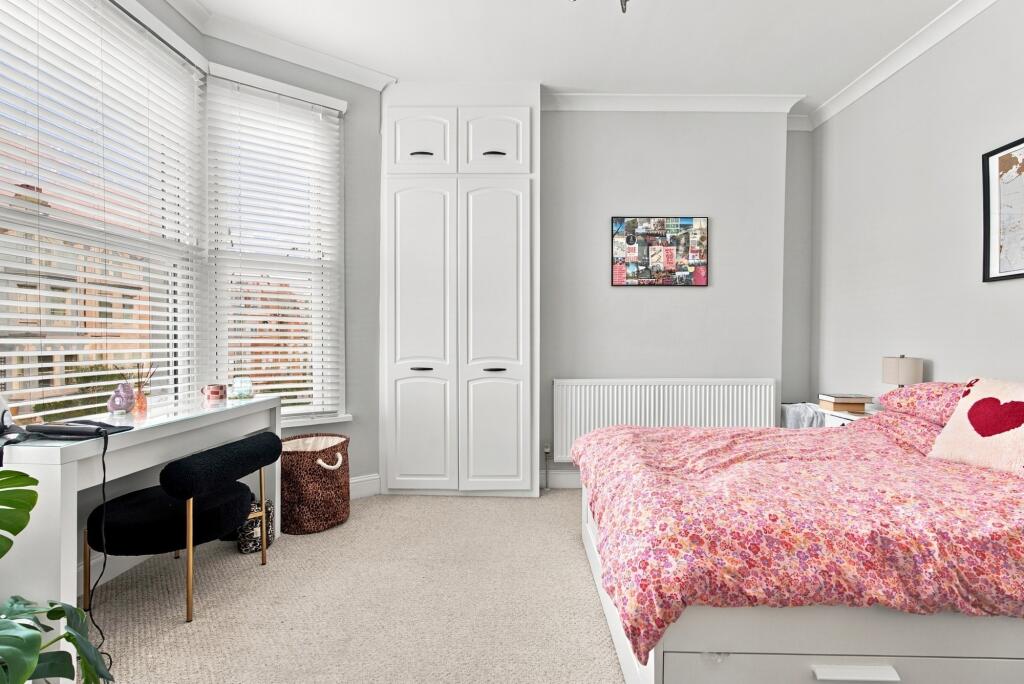 Apartment in London - View 2