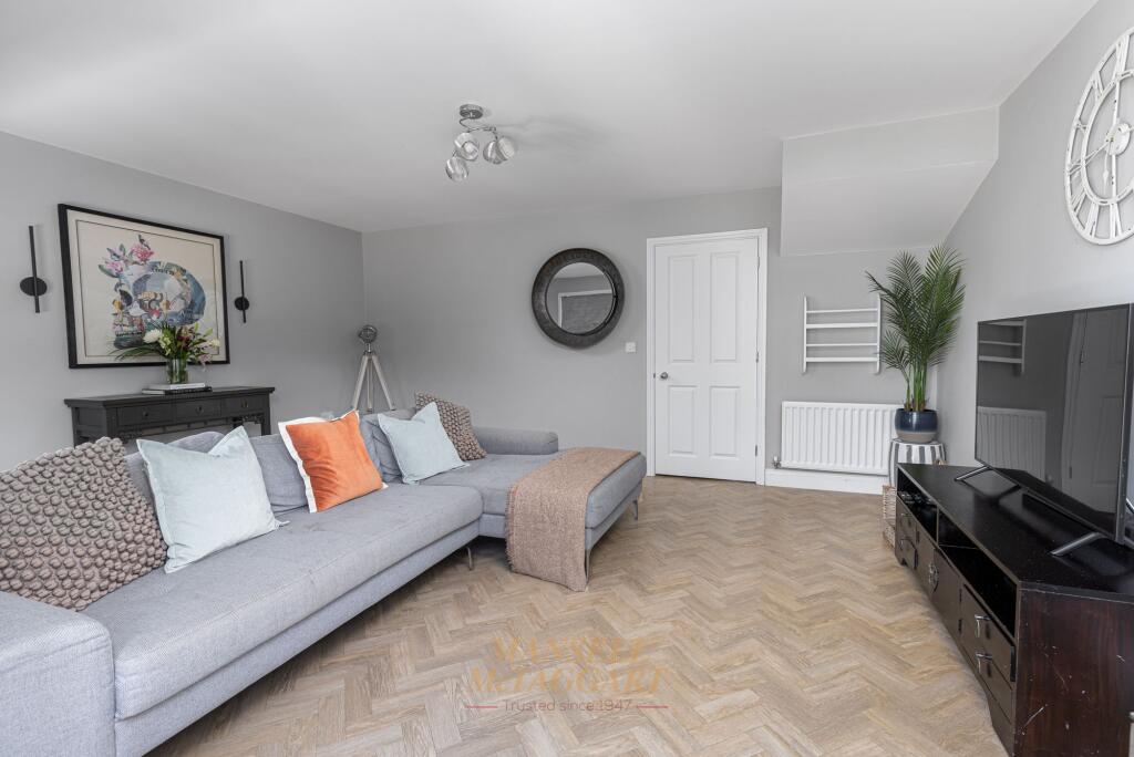 House in Redhill - More