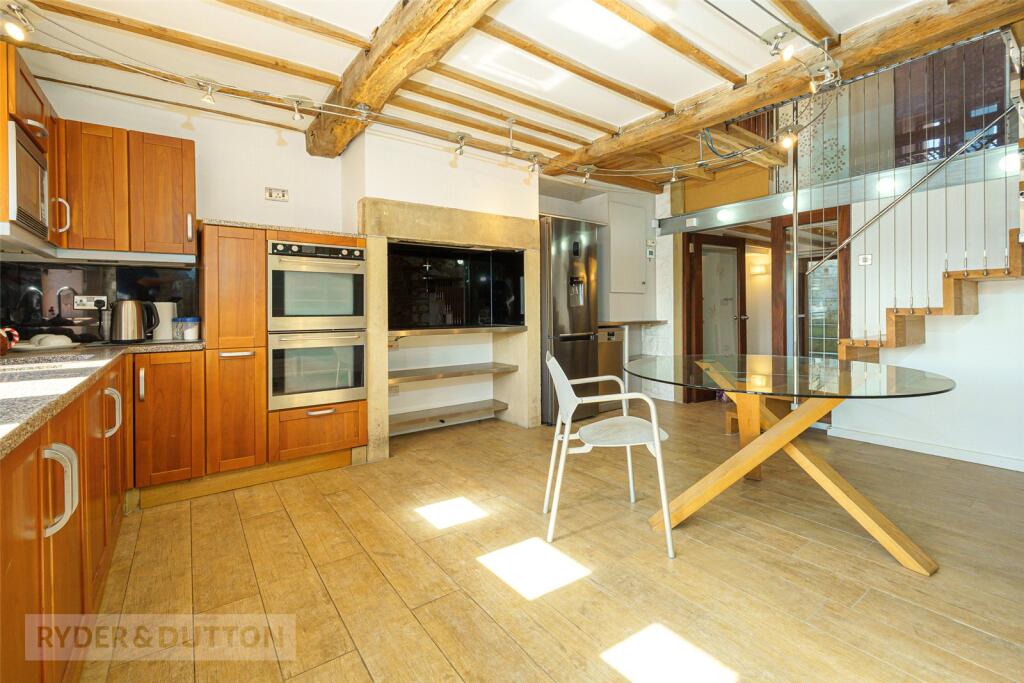 House in Kirklees, Holme Valley - View 2