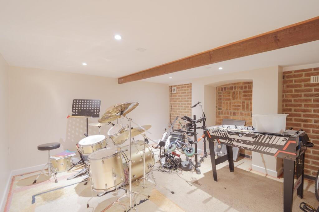 House in Nottingham - More