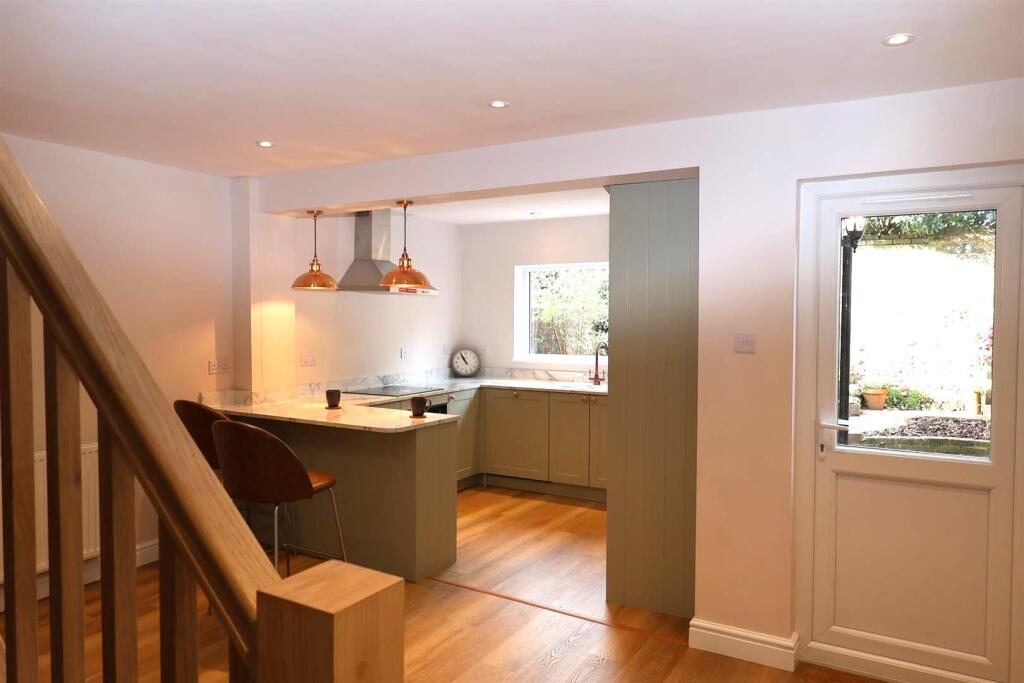 House in Tonbridge - More