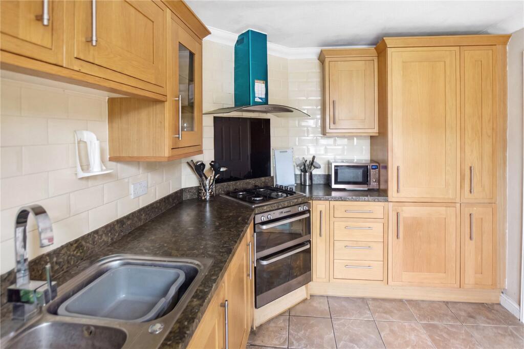 House in Dartford, Heath Side, Joydens Wood - View 4