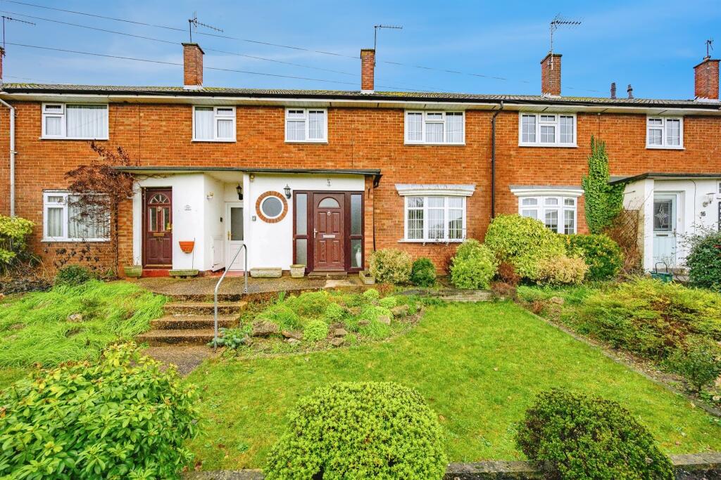 Main image of property: Meadow Road, Hemel Hempstead