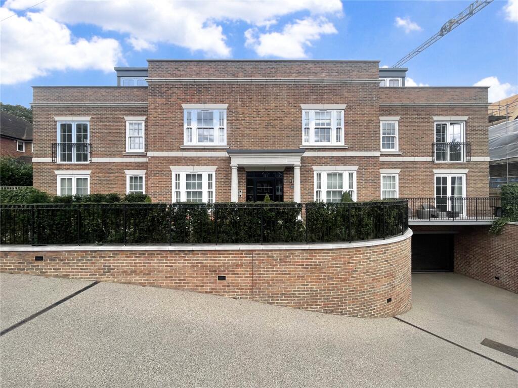 Main image of property: Watford Road, Radlett, Hertfordshire, WD7