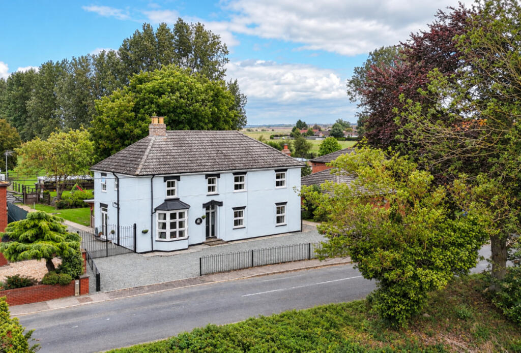 5-bed detached on 101 Croft Road, Upwell, PE14 9, £800,000
