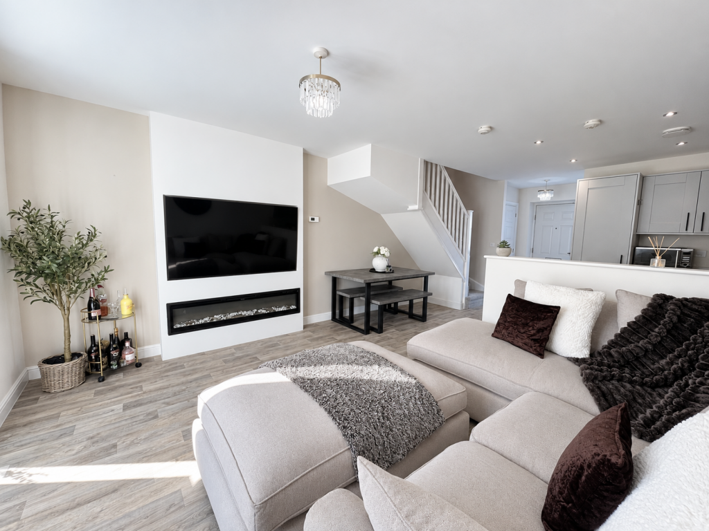 Cragg Court,  Cleveleys, FY5 photo 3