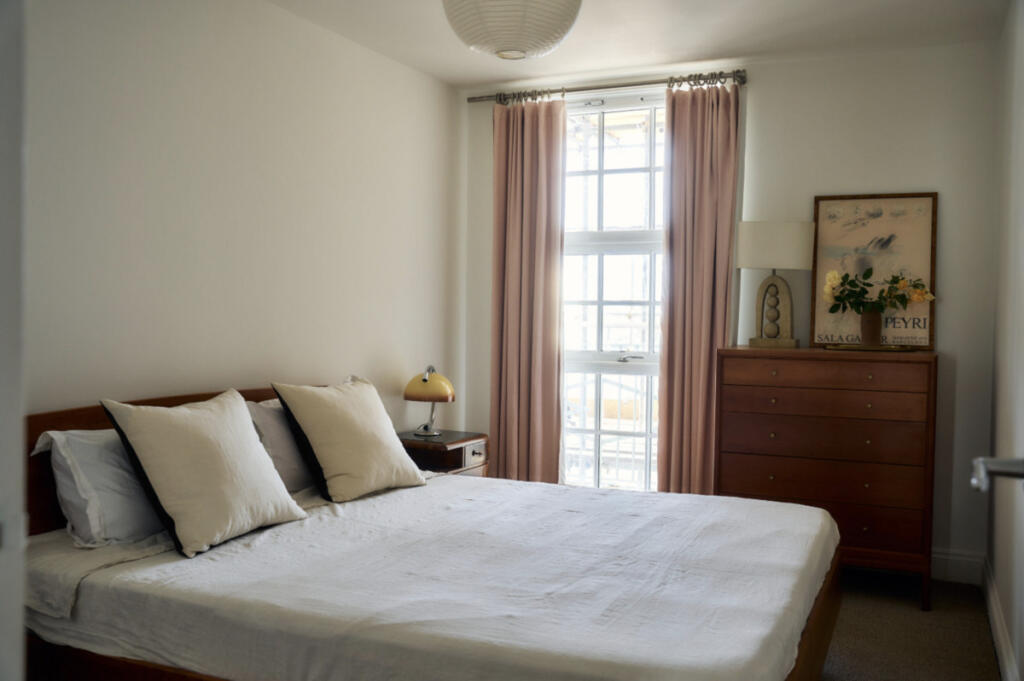 Apartment in London - More