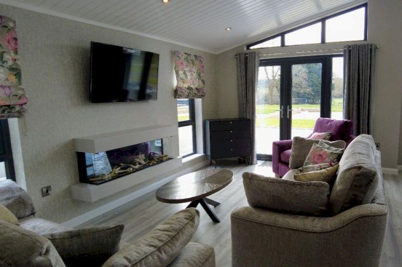 Faringdon Grange Holiday Lodge Park, Great Coxwell Road, Faringdon , Oxfordshire, SN7 7LU photo 3