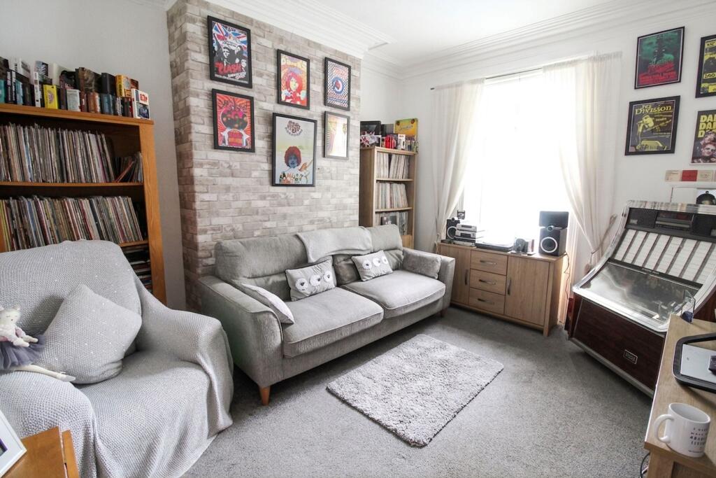 House in Newcastle upon Tyne - More