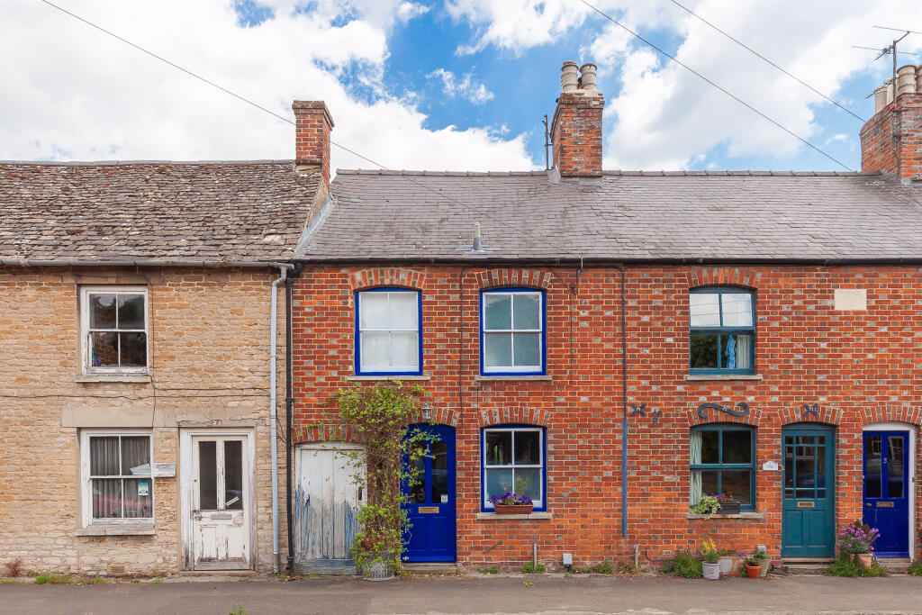 Main image of property: Broad Street, Bampton, Oxfordshire