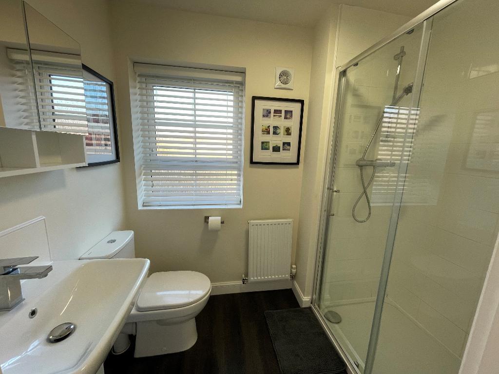 House in Hull - View 4